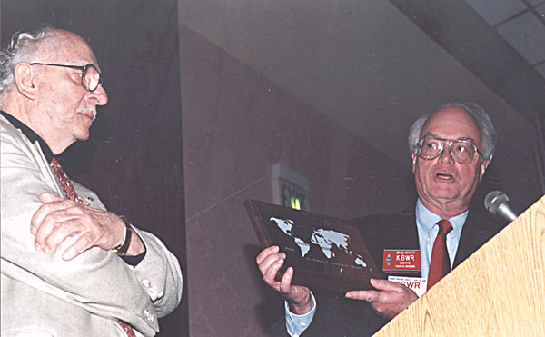 W6JZU (l) and K6WR (r)